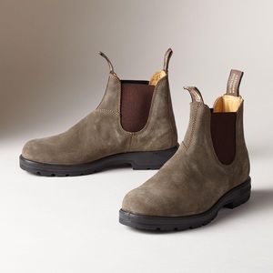 Blundstone 550 Chelsea Boots